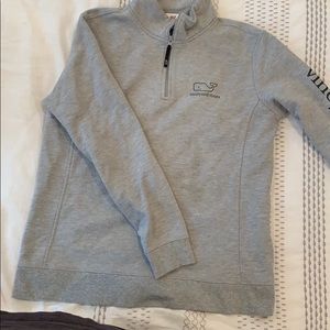 Great condition VINEYARD VINES quarter-zip